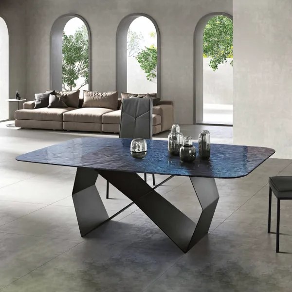 Tavolo fisso 210 cm KARL con base metallo Nero e piano vetro martellato Blu