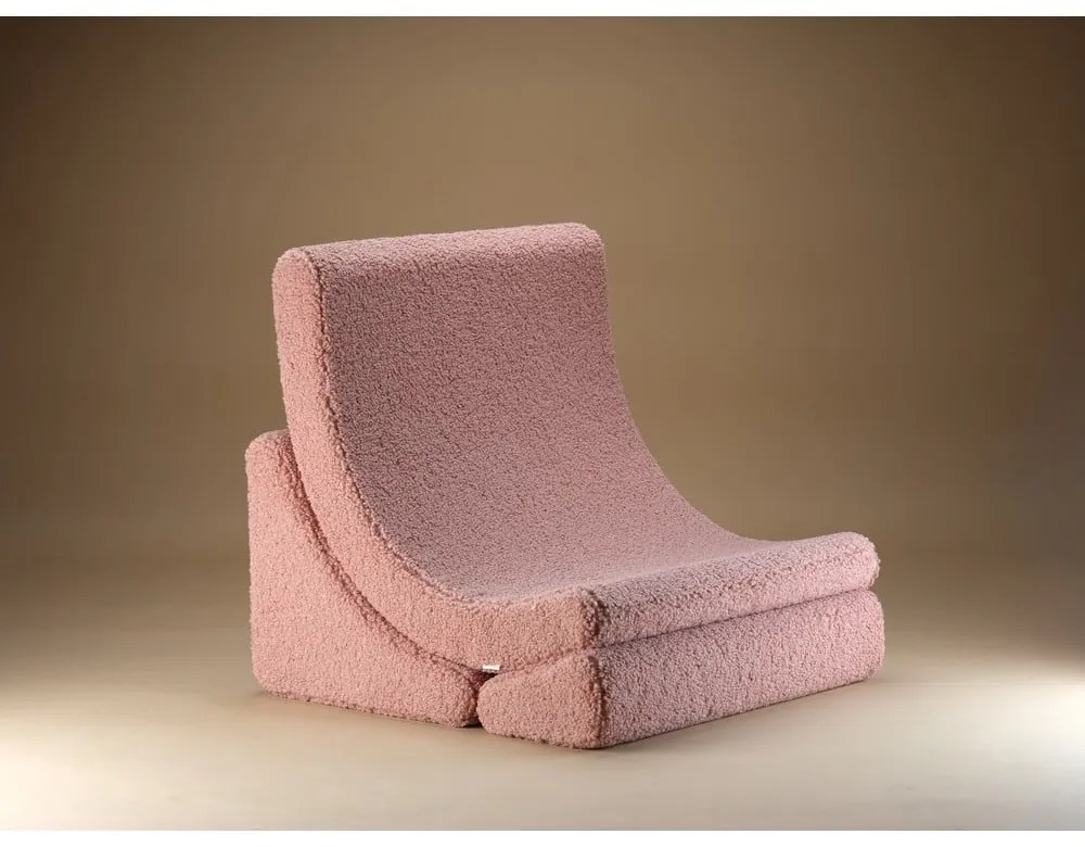 Poltrona per bambini rosa con rivestimento in bouclé Moon – Wigiwama
