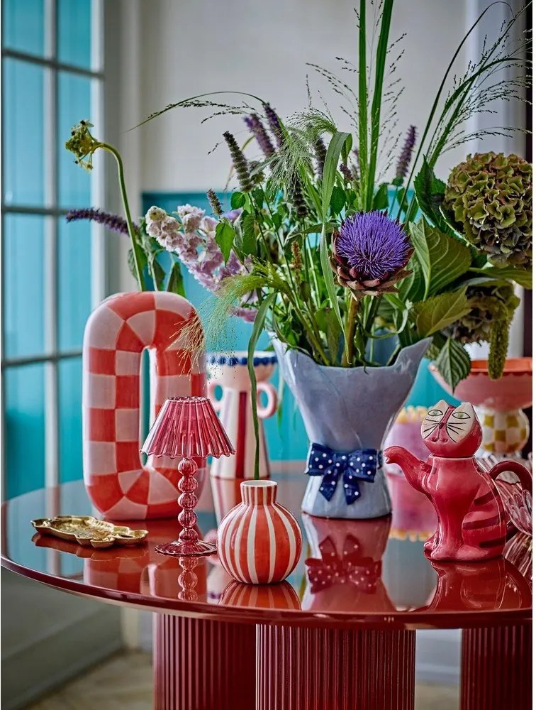 Vaso color salmone/color crema in ceramica dipinto a mano (altezza totale 32 cm) Mae – Bloomingville