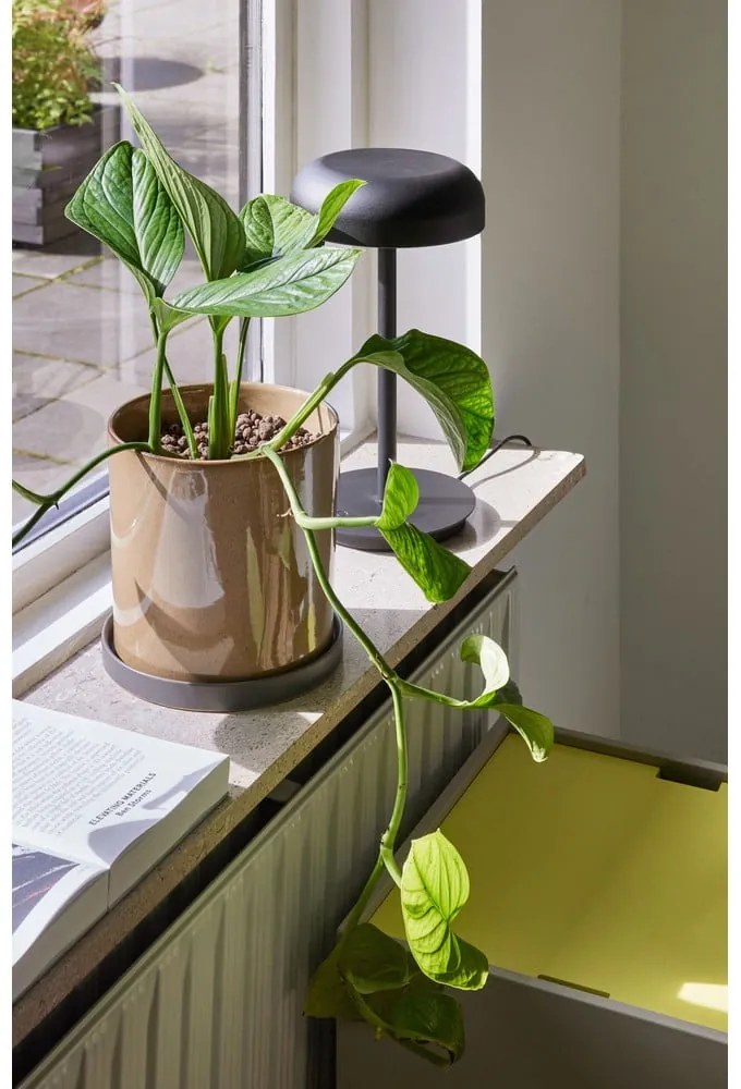 Lampada da tavolo dimmerabile a LED nera (altezza 37 cm) Velo - Hübsch