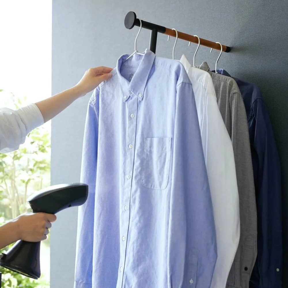 Attaccapanni da parete nero in metallo 38,5 cm Tower – YAMAZAKI