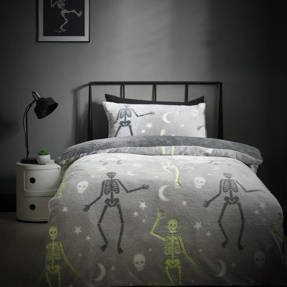 Biancheria da letto per bambini con effetto fosforescente grigia in micropile per letto singolo 135x200 cm Halloween Skeleton – Catherine Lansfield