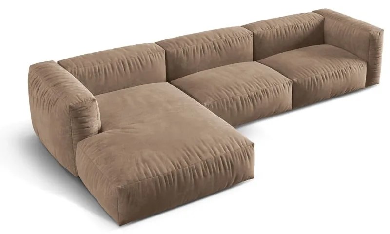 Divano angolare componibile marrone chiaro (con penisola a sinistra/con chaise lounge) con rivestimento in velluto Martina – Micadoni