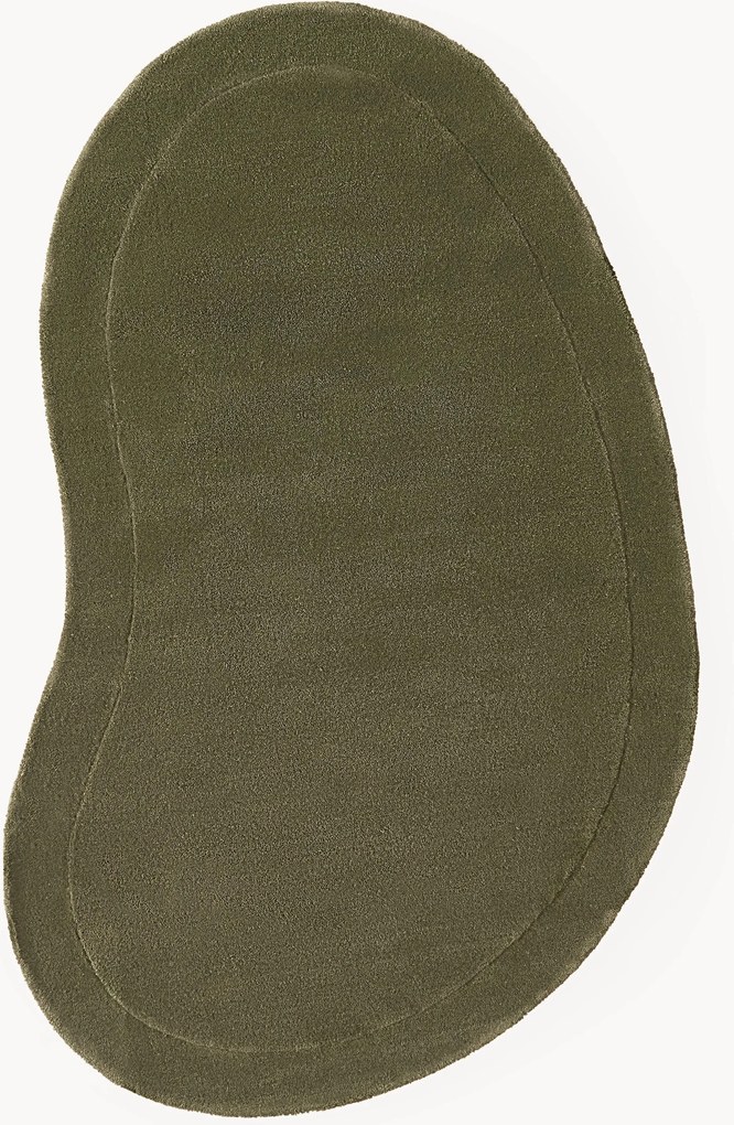 Tappeto in lana fatto a mano dalla forma organica Kadey