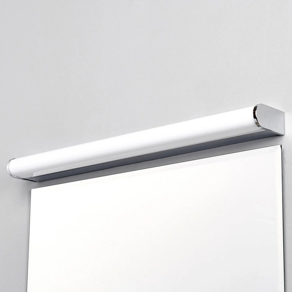 Lindby Luce da specchio per il bagno a LED Philippa semicircolare 58 cm