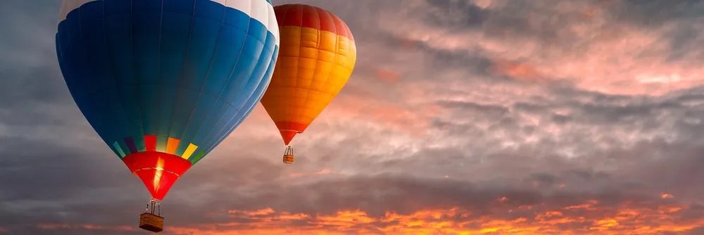 Stampa su tela – Volo di mongolfiere sopra le montagne