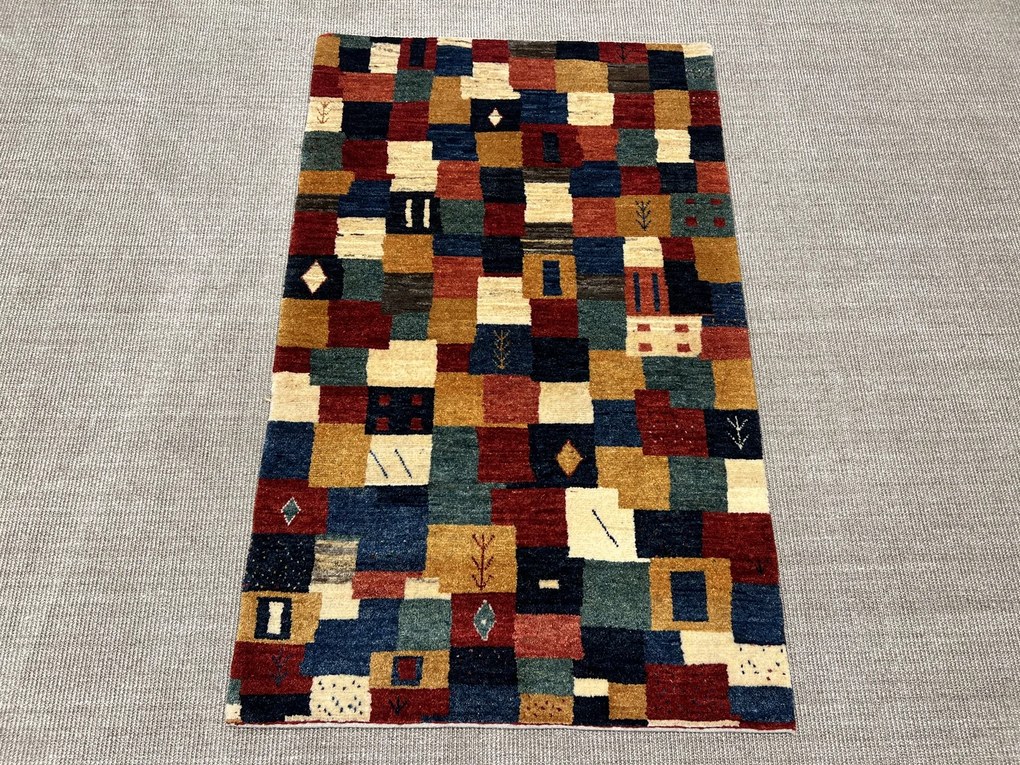 Gabbeh Tappeto 100 x 150 (Iran) Annodato A Mano