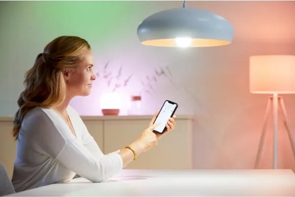 Lampadina LED Dimmerabile C37 E14/4,9W/230V 2700-6500K CRI 90 Wi-Fi - WiZ