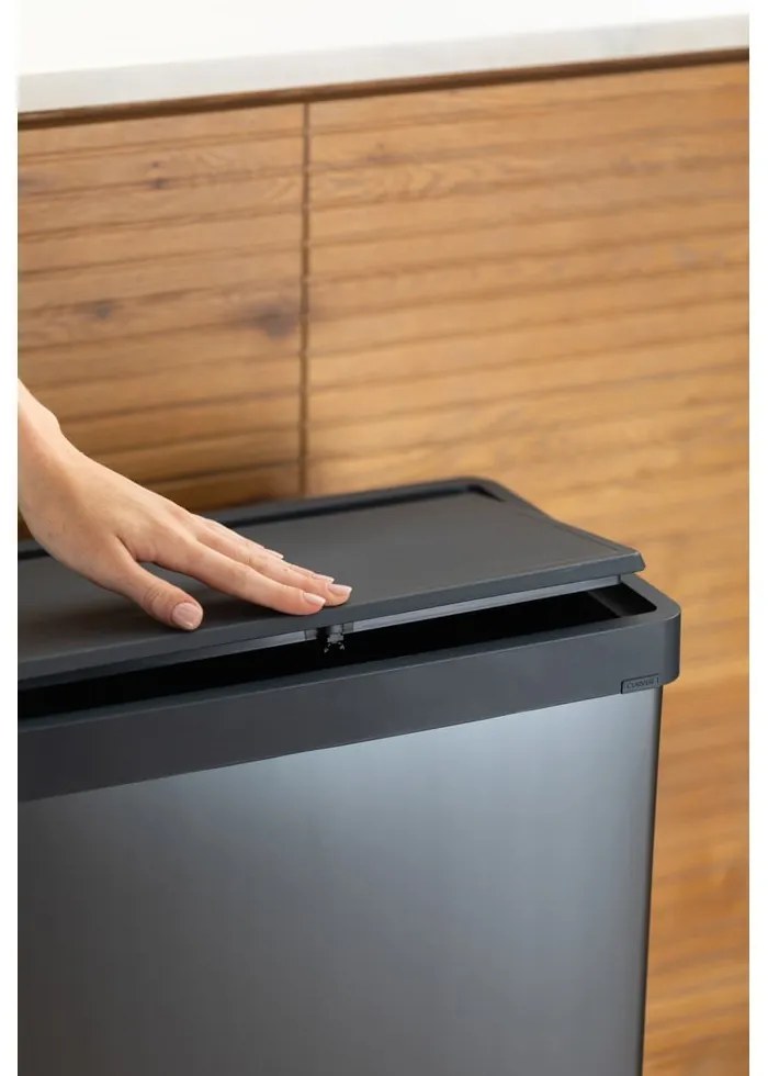 Cestino per la spazzatura grigio touch in plastica riciclata 54 l Verto High - Curver