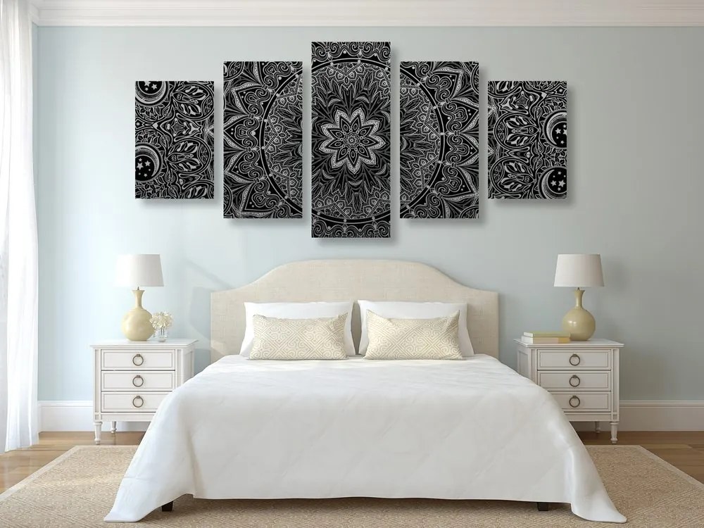 Quadri 5 pezzi – Mandala orientale in bianco e nero