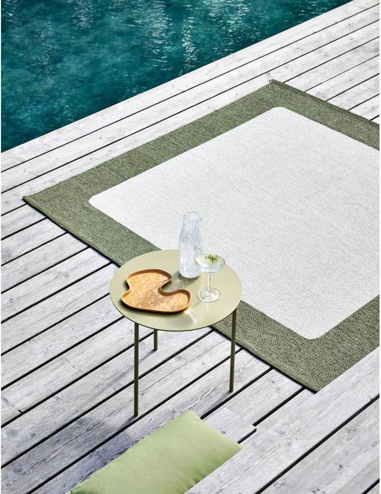Tappeto da interno/esterno verde/color crema 70x120 cm Ilda Pine – Pappelina