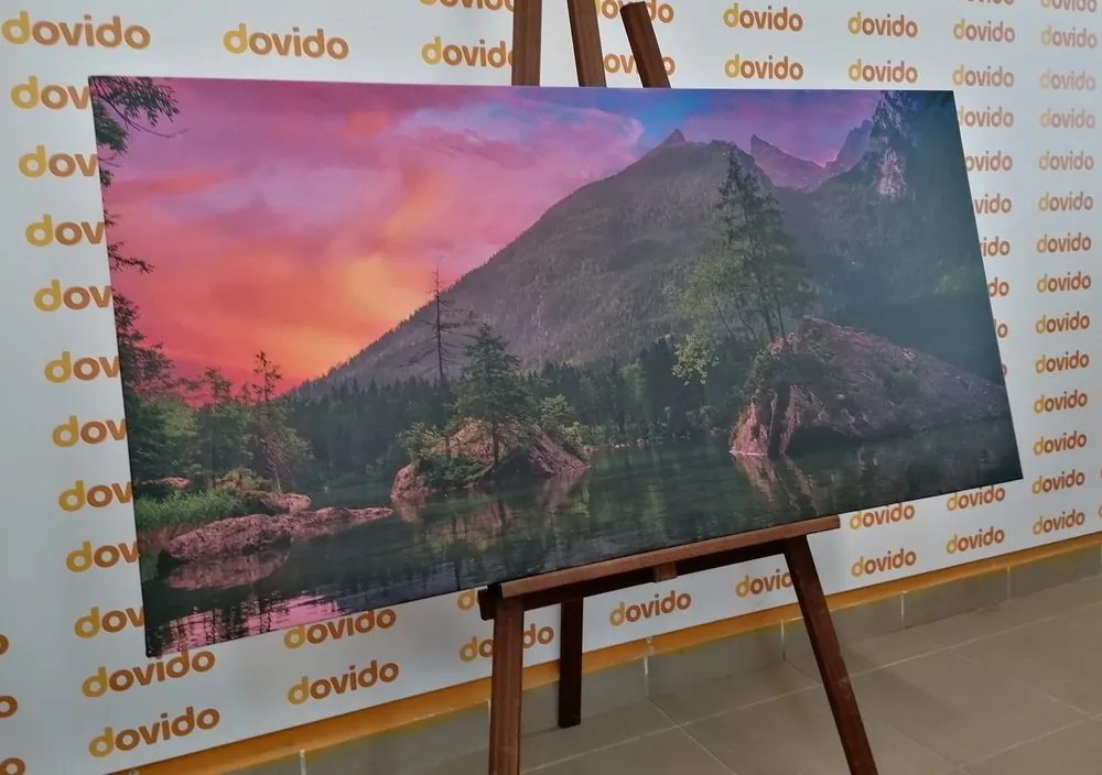 Quadro su tela – Tramonto sul paesaggio montano
