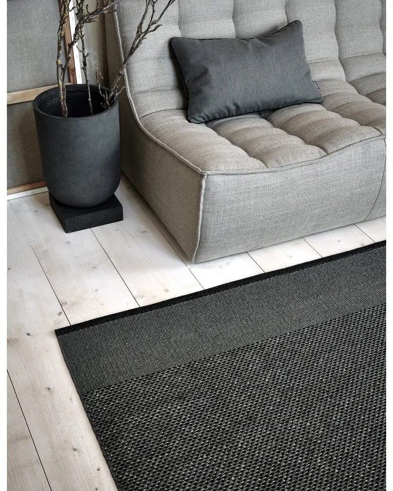 Tappeto da interno/esterno color antracite 85x160 cm Edit Charcoal – Pappelina