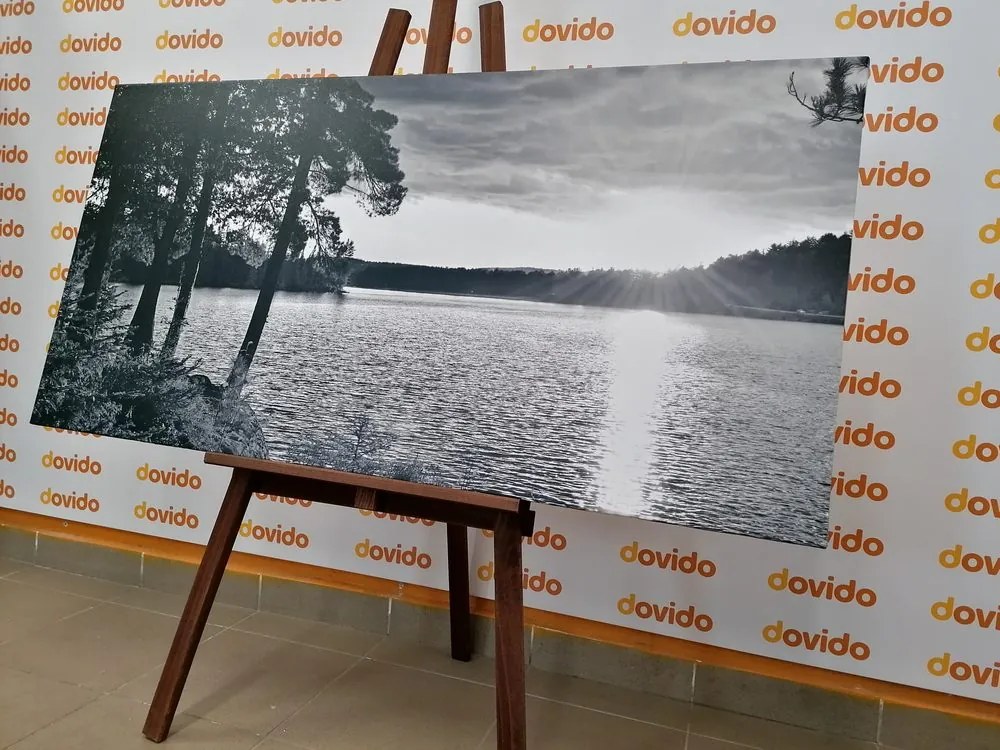 Quadro su tela – Tramonto sul lago in bianco e nero