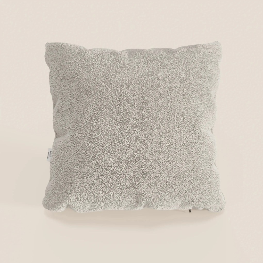 Favola cuscino disponibile in diversi colori realizzato in morbido bouclé impermeabile e smacchiabile T21.
