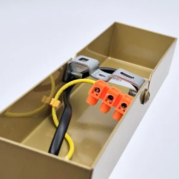 Applique ASTRID 1xE27/60W/230V oro