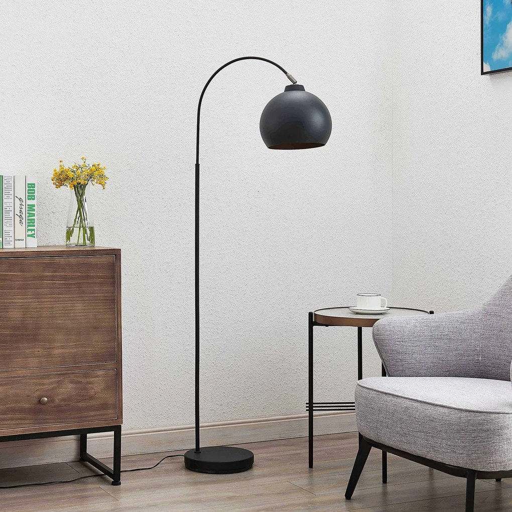 Lindby lampada ad arco Minali, nera, metallo, altezza 148 cm, E27