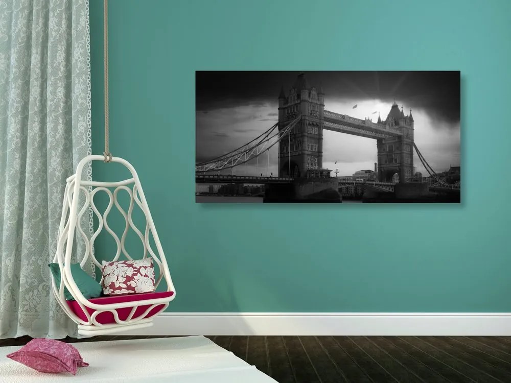Stampa su tela – Tramonto su Tower Bridge in bianco e nero
