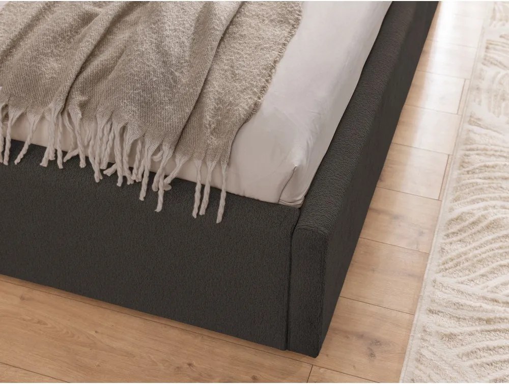 Letto matrimoniale imbottito grigio scuro con contenitore con rete inclusa 200x200 cm Cille – Ropez