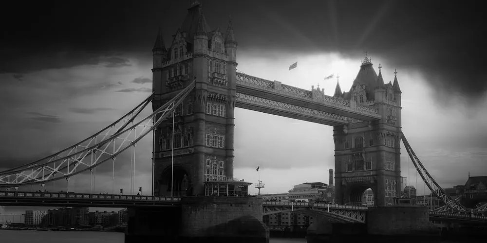 Stampa su tela – Tramonto su Tower Bridge in bianco e nero
