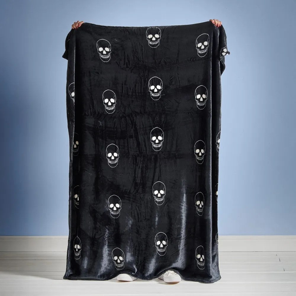 Coperta per bambini grigio scuro in micropile 130x170 cm Skulls – Catherine Lansfield