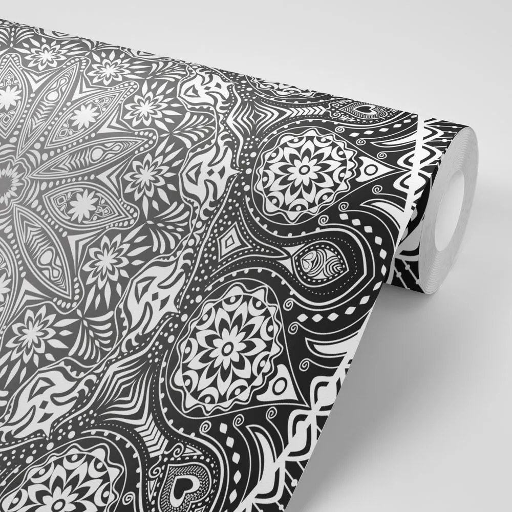 Carta da parati – Mandala decorativa con pizzo in bianco e nero