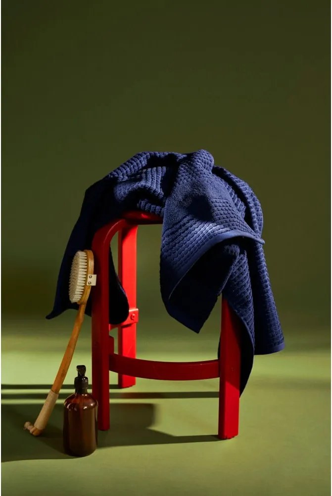 Asciugamano tipo terry blu scuro in cotone organico 50x100 cm Check – JUNA