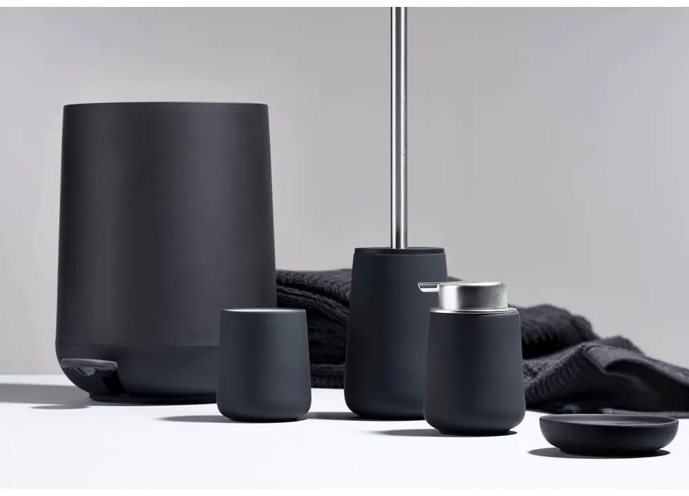 Bidone a pedale in plastica nera 5 L Nova - Zone