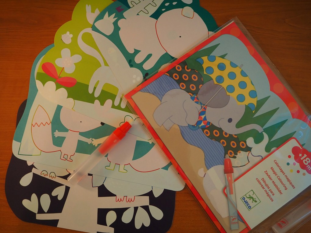 Libro da colorare magico - fuori