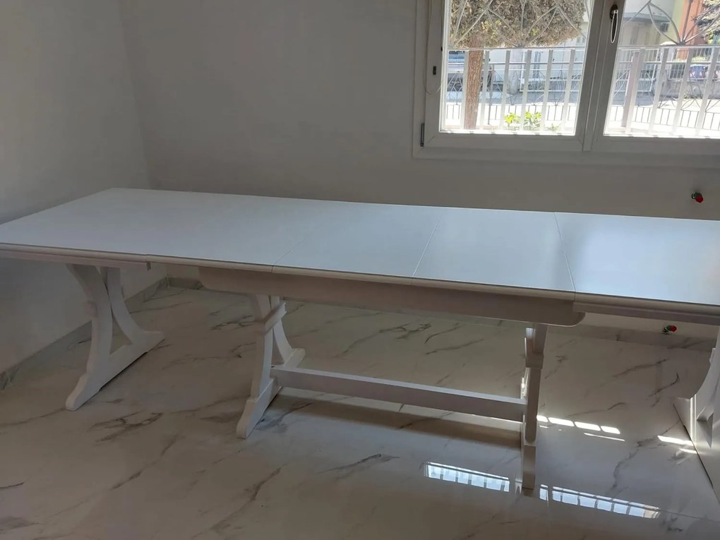 Tavolo rettangolare bianco opaco allungabile in legno massello 160x85