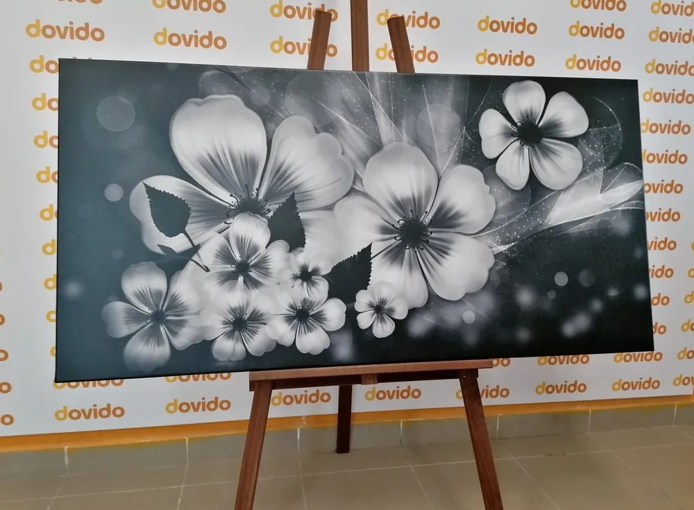 Stampa su tela – Fantasia di fiori in bianco e nero