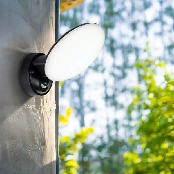 Lampada da parete per esterni OLAF a LED con sensore, 10 W/230 V, IP44, nera