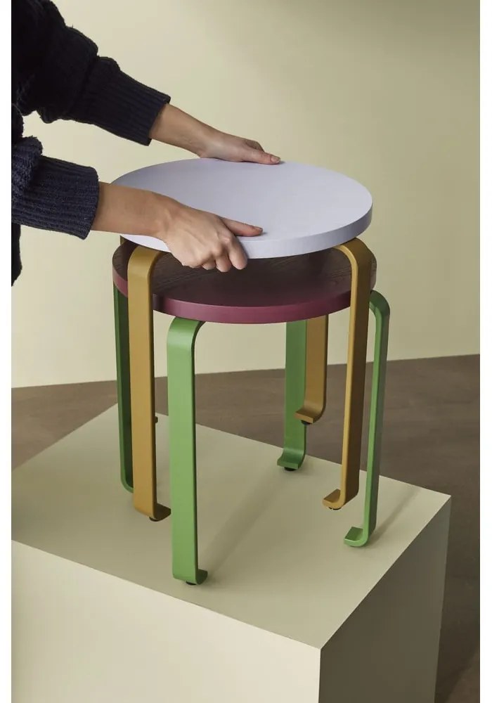 Sgabello in legno di frassino verde e viola Smile - Hübsch