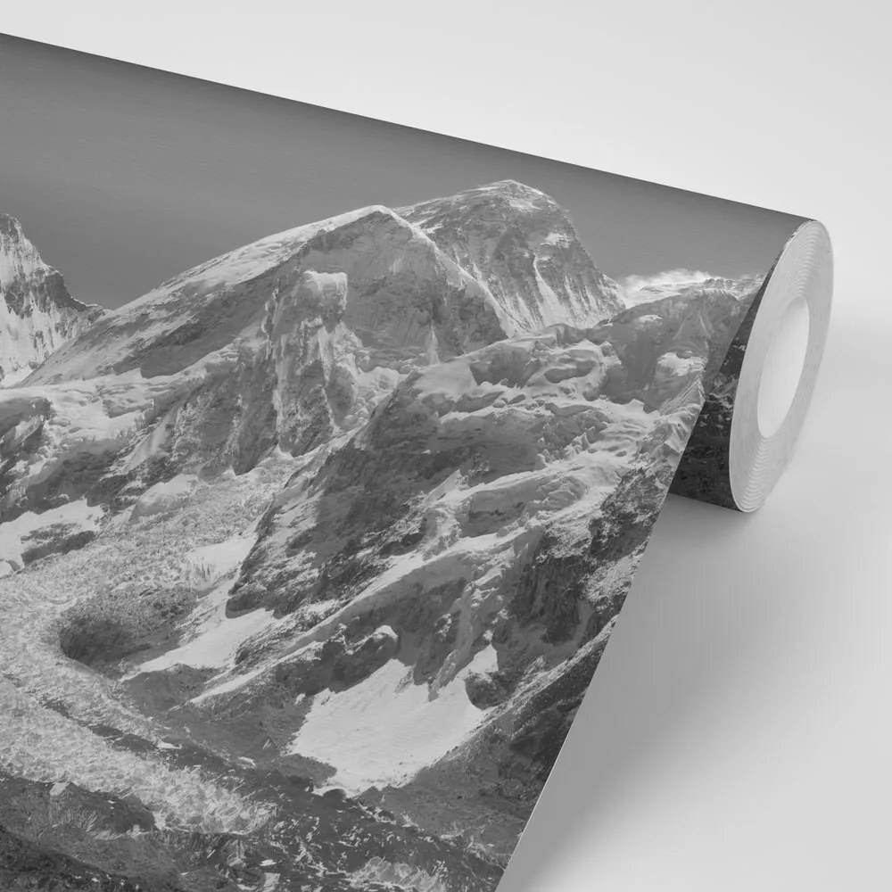 Carta da parati – Montagne innevate in bianco e nero