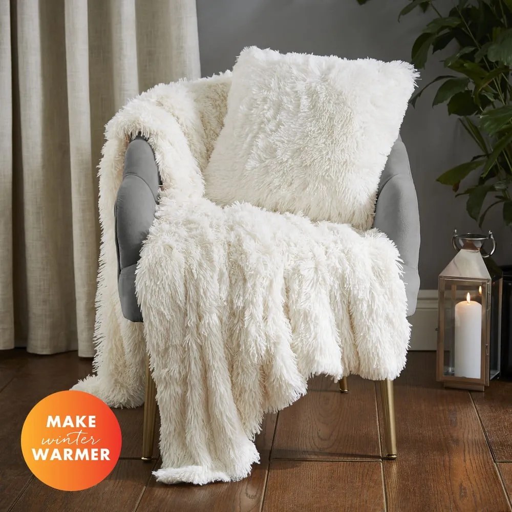 Copriletto in microfelpa crema per letto matrimoniale 245x280 cm Cuddly - Catherine Lansfield