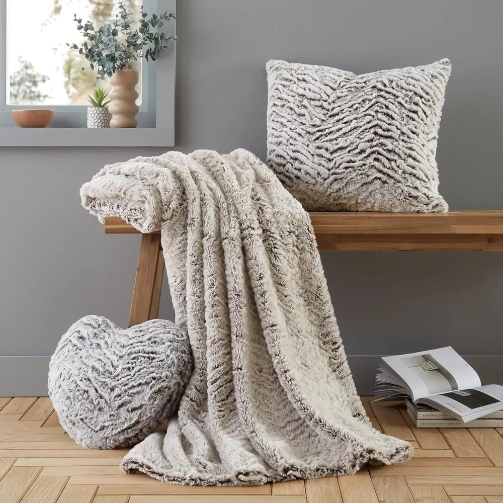 Cuscino decorativo in pelliccia finta 43x43 cm Wolf Faux Fur – Catherine Lansfield