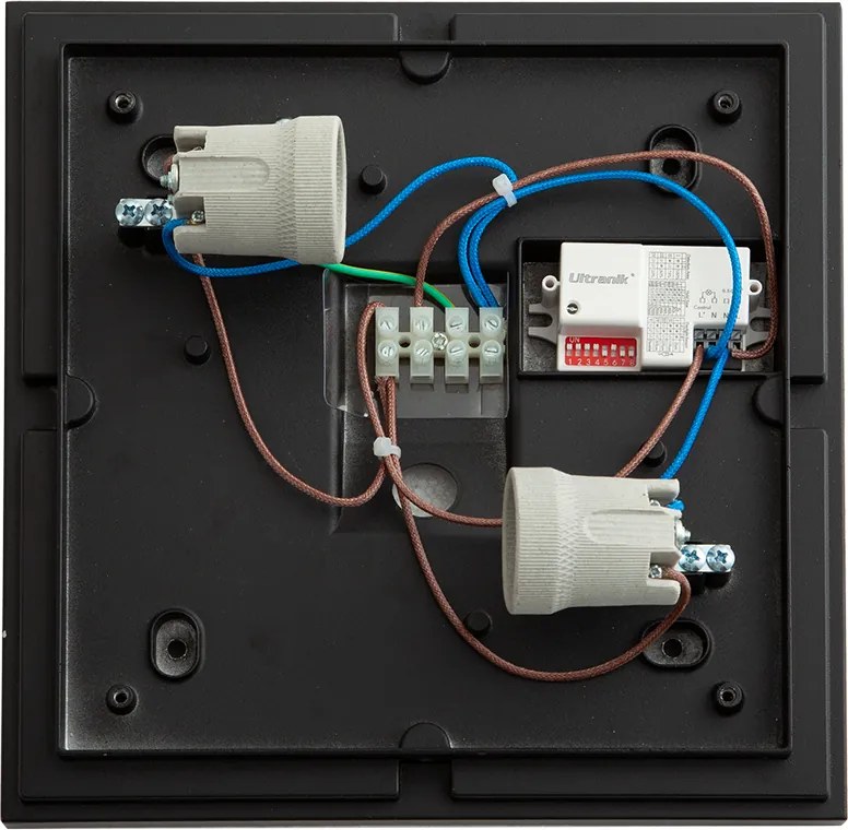 Plafoniera da esterno industriale nera con sensore di movimento e crepuscolare IP44 - Charlois