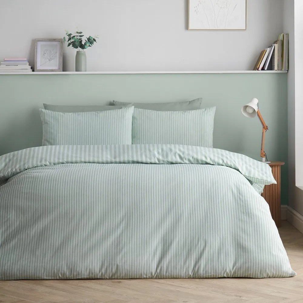 Set copripiumino e federa verde per letto matrimoniale/per letto esteso 3 pezzi 230x220 cm Epping Textured Stripe – Catherine Lansfield