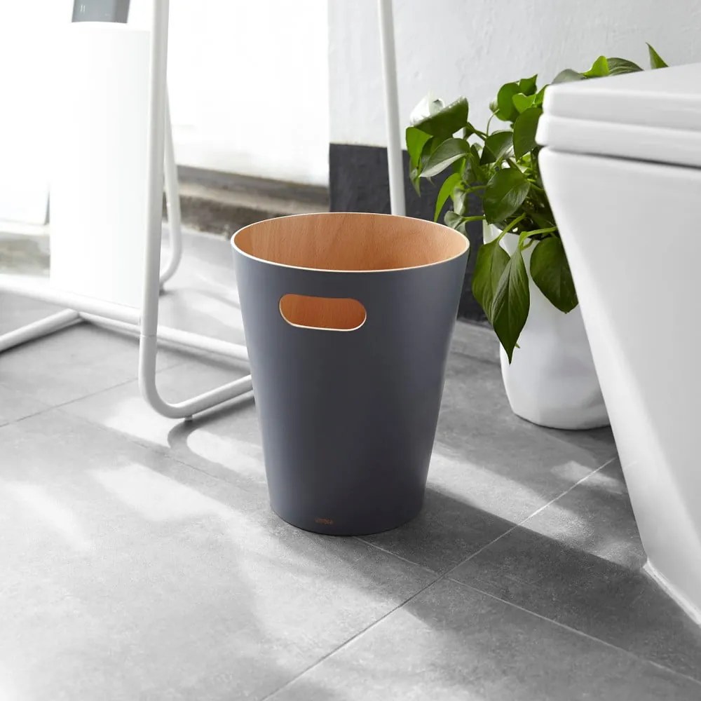 Cestino in legno grigio scuro da 7,5 l Woodrow - Umbra