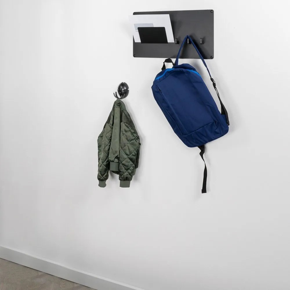 Gancio da parete nero in plastica Tick – Spinder Design