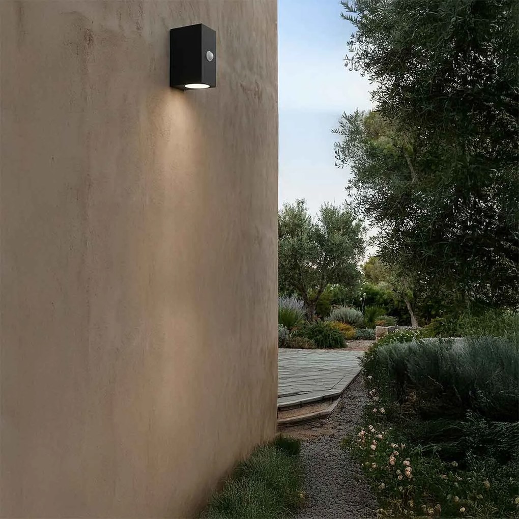 Applique GU10 con Sensore di Movimento IP65 Bidirezione - Nera