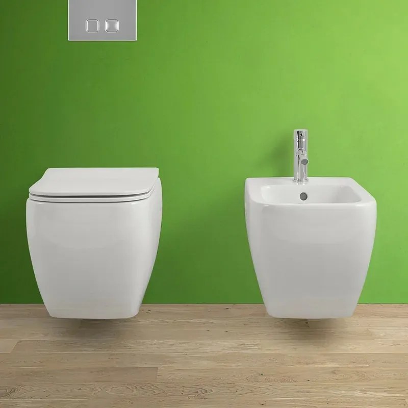 Coppia di Sanitari sospesi Metropolitan in ceramica con Water, Bidet e Copriwater slim