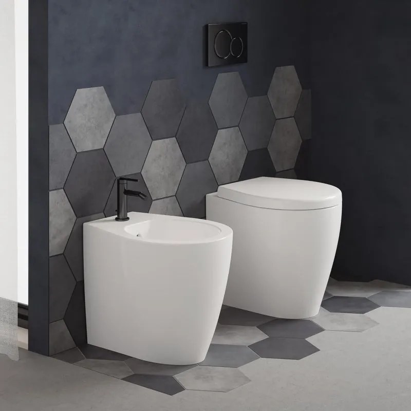Coppia sanitari scarico a pavimento e a parete Xes bianco lucido WC: P 51 x L 38 x H 35 cm, bidet: P 51 x L 38 x H 30 cm