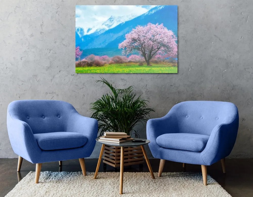 Quadro su tela – Albero magico tra le montagne
