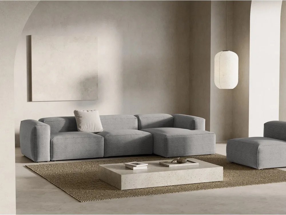 Divano angolare grigio chiaro (con penisola a destra/con chaise lounge) con rivestimento in velluto a coste Bergamo – Cosmopolitan Design