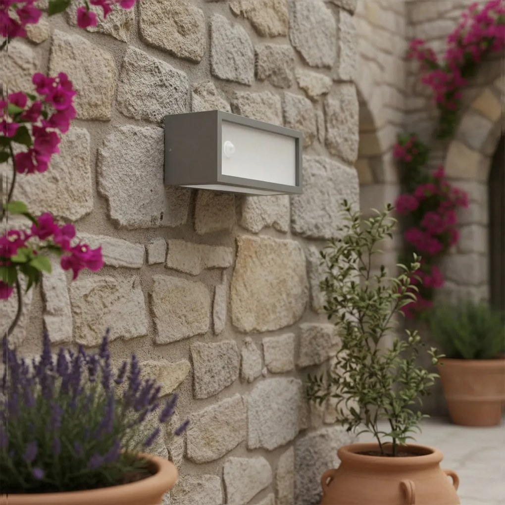 Applique con Sensore Movimento E27 IP65 FLUTE per esterno - Grigia