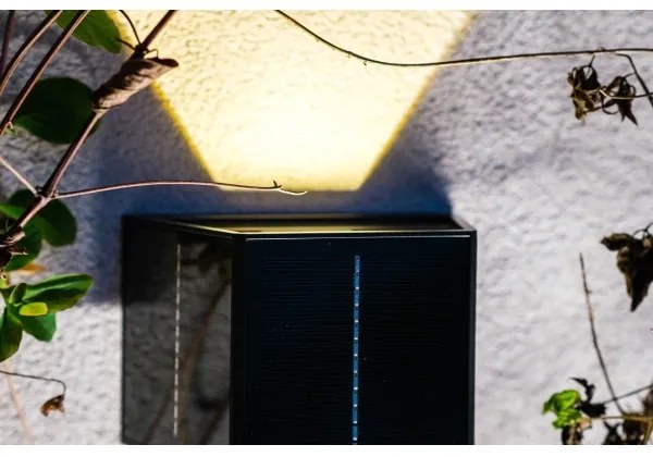 Brilagi - Applique a LED solare SOLAR CUBE LED/2W/3,2V 1300 mAh IP54