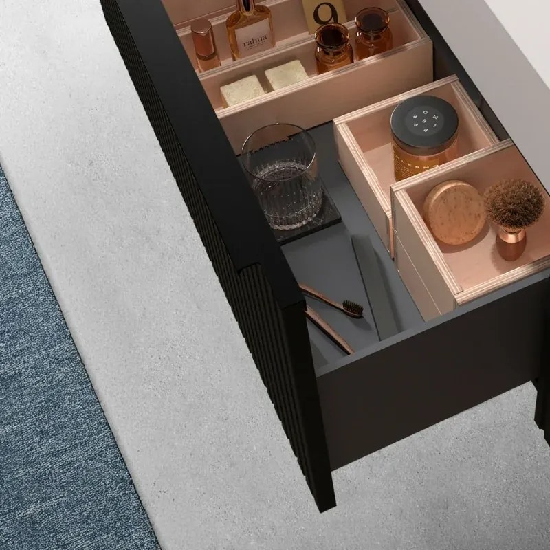 Mobile bagno sospeso 70 cm nero opaco cannettato con cassetto, specchio e lavabo Nara