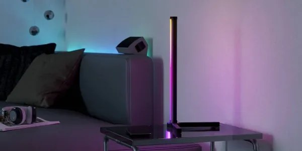 Lampada da tavolo LED RGBIC dimmerabile, 5,9W/230V, 3000K + telecomando