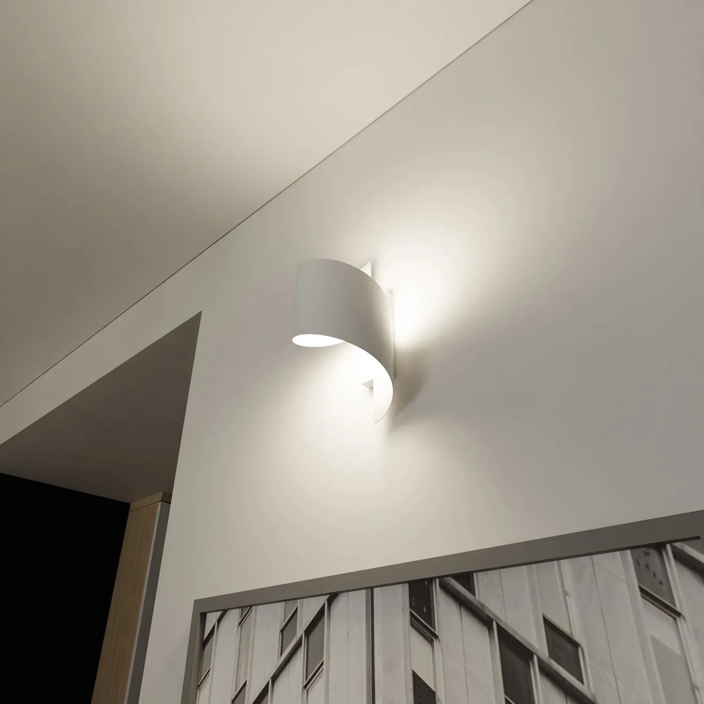 Applique Moderna 1 Luce Ubbe A Fascia In Acciaio Bianco